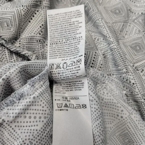 Old Navy Romper Womens Medium Geometric Print Button Front Shorts Rayon Playsuit - Picture 13 of 14